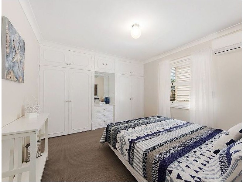 32 George Street East, Burleigh Heads QLD 4220