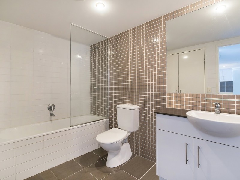 1073/1 Ocean Street, Burleigh Heads QLD 4220