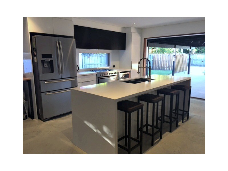 318 Rio Vista Boulevard, Mermaid Waters QLD 4218