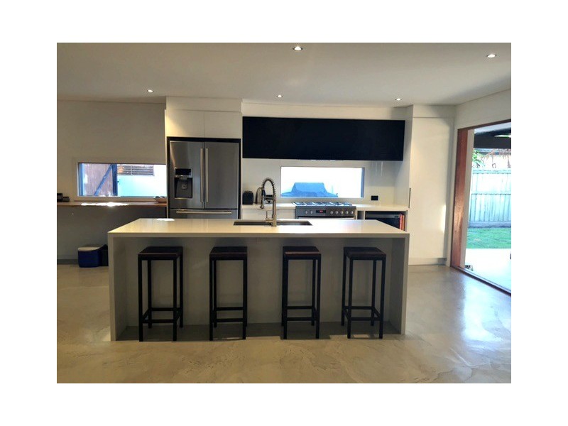 318 Rio Vista Boulevard, Mermaid Waters QLD 4218