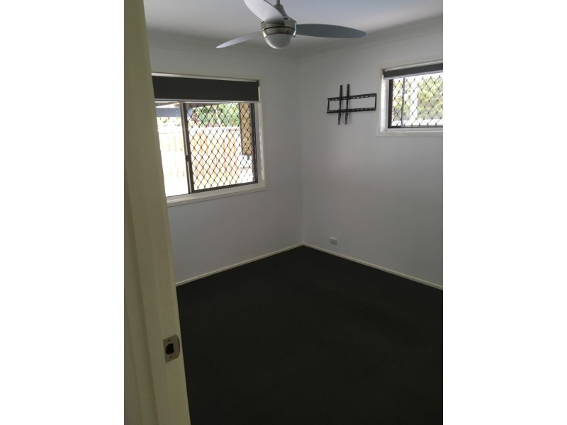 318 Rio Vista Boulevard, Mermaid Waters QLD 4218