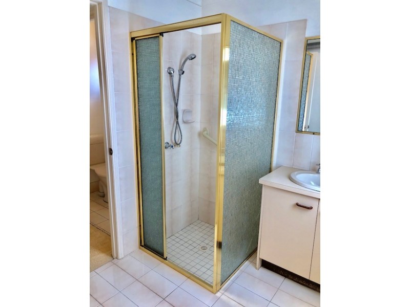 3/172 Barrier Reef Drive, Mermaid Waters QLD 4218