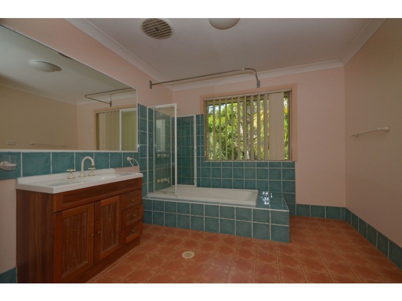 74 Rusty Court, Tallebudgera Valley QLD 4228