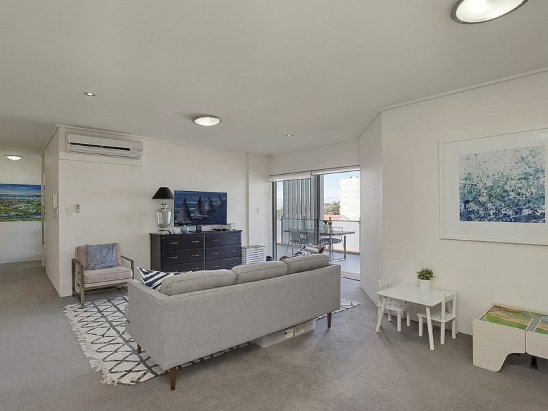 222/1 Toombul Avenue, Miami QLD 4220
