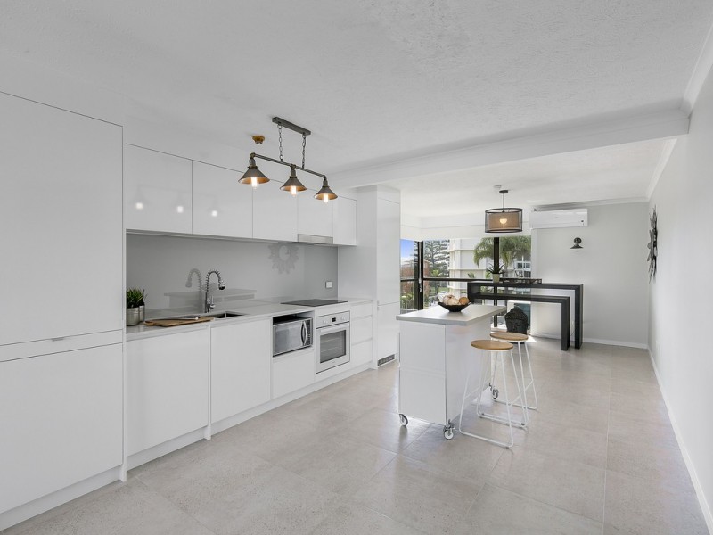 301/1855 Gold Coast Highway, Burleigh Heads QLD 4220