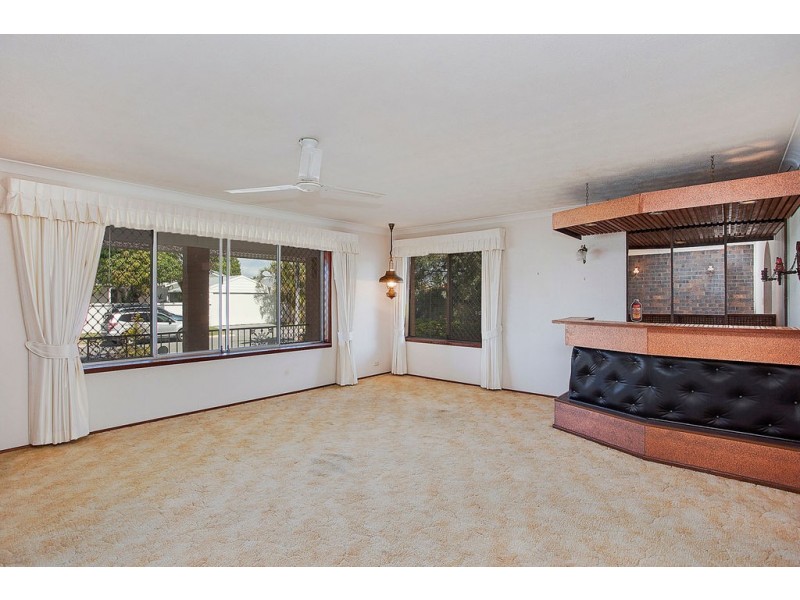 17 Lorikeet Lane, Burleigh Waters QLD 4220