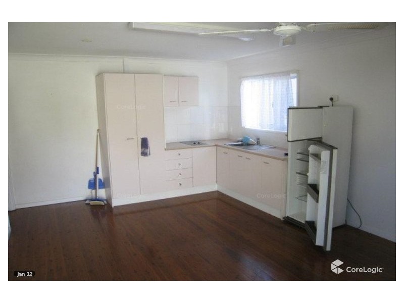 18 Sunshine Parade, Miami QLD 4220