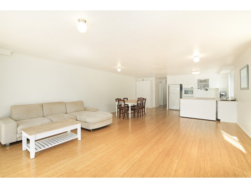 1/21 Hill Avenue, Burleigh Heads QLD 4220