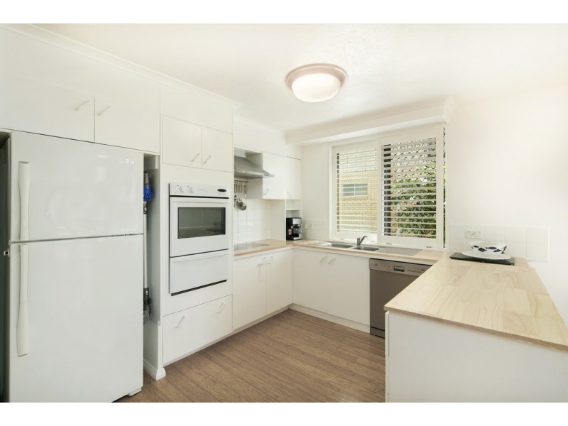 1/21 Hill Avenue, Burleigh Heads QLD 4220