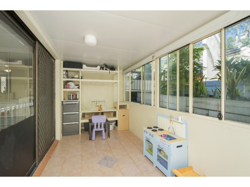 1/21 Hill Avenue, Burleigh Heads QLD 4220