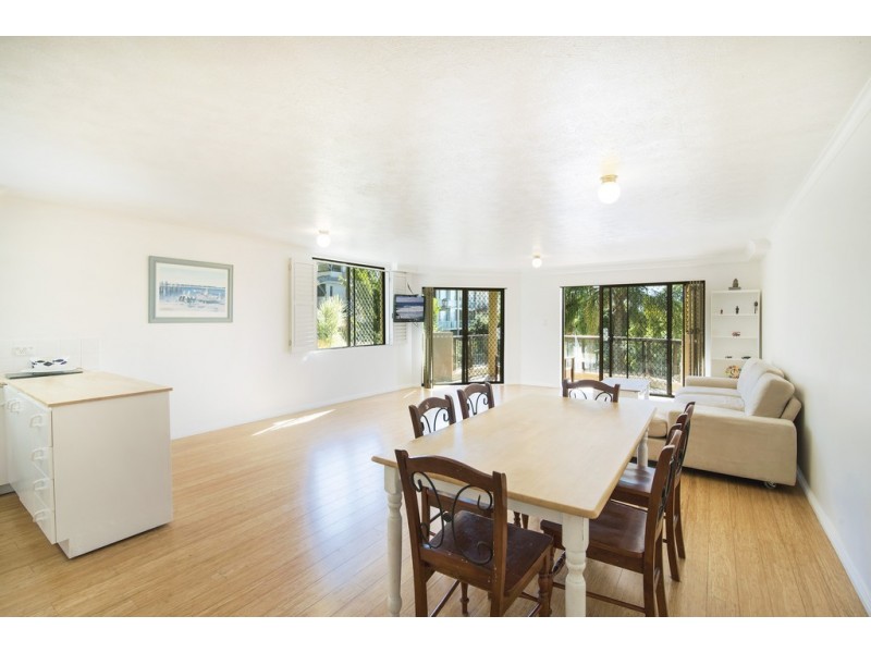 1/21 Hill Avenue, Burleigh Heads QLD 4220