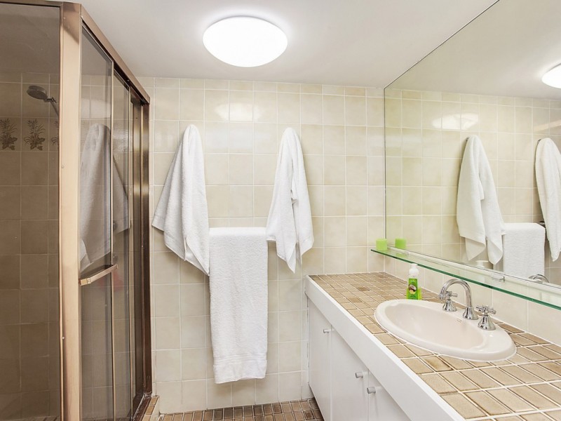 2/45 Hayle Street, Burleigh Heads QLD 4220