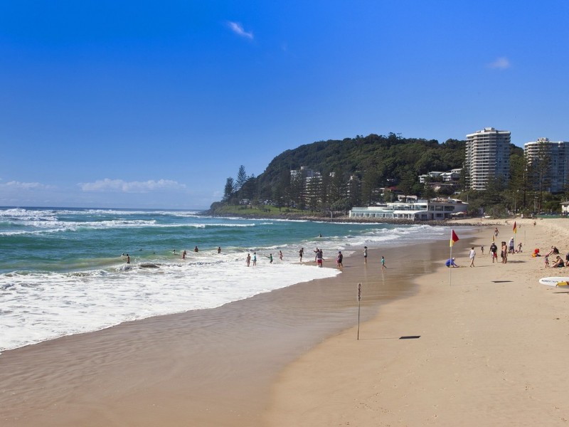 2/45 Hayle Street, Burleigh Heads QLD 4220