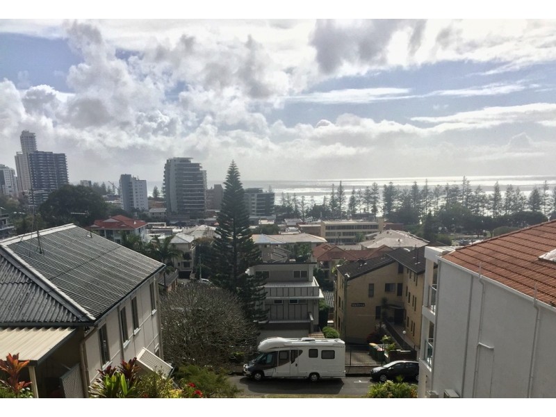 12 Hill Avenue, Burleigh Heads QLD 4220