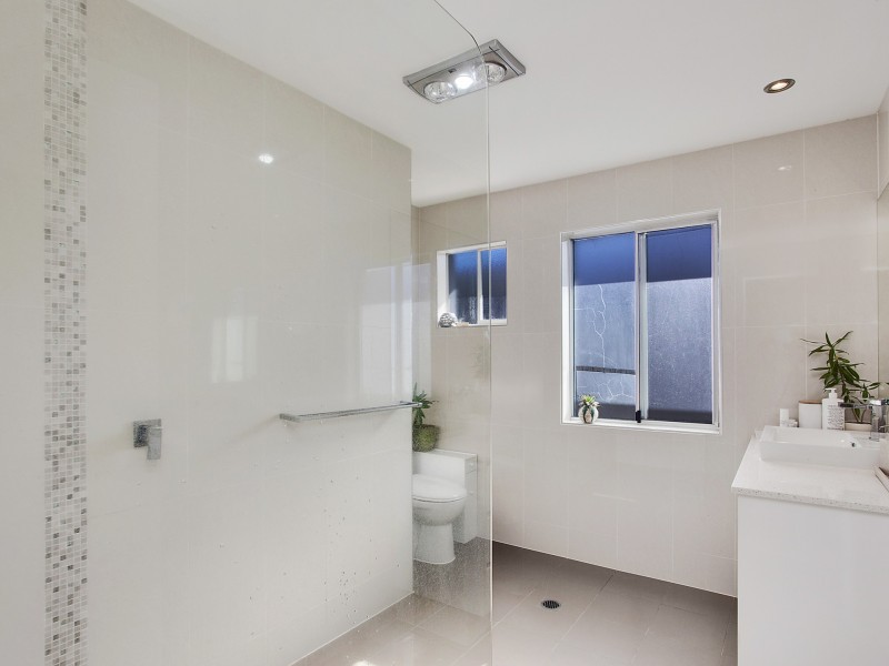 96 Nobby Parade, Miami QLD 4220