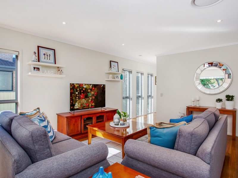 1/12 Nobby Parade, Miami QLD 4220