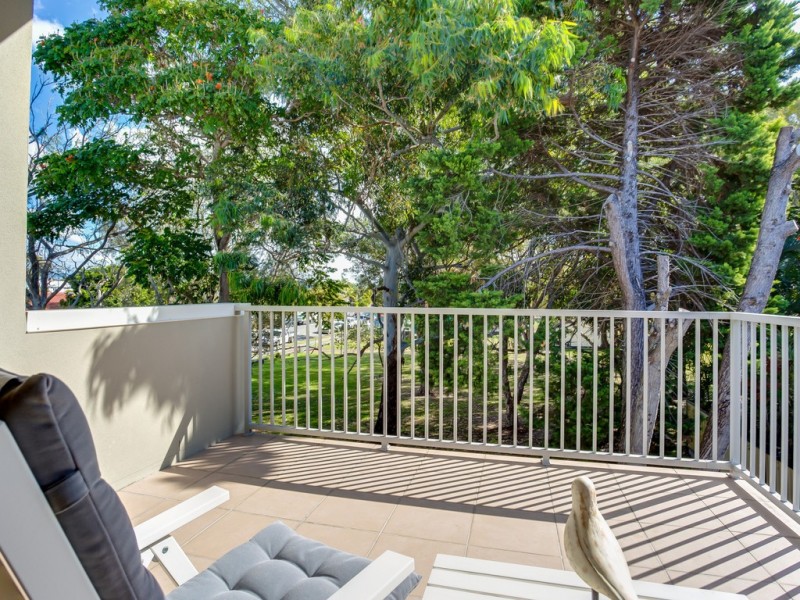 1/12 Nobby Parade, Miami QLD 4220