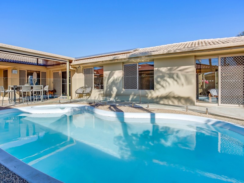 5 Prinia Place, Burleigh Waters QLD 4220