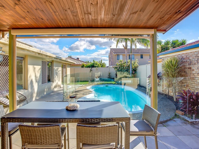 5 Prinia Place, Burleigh Waters QLD 4220