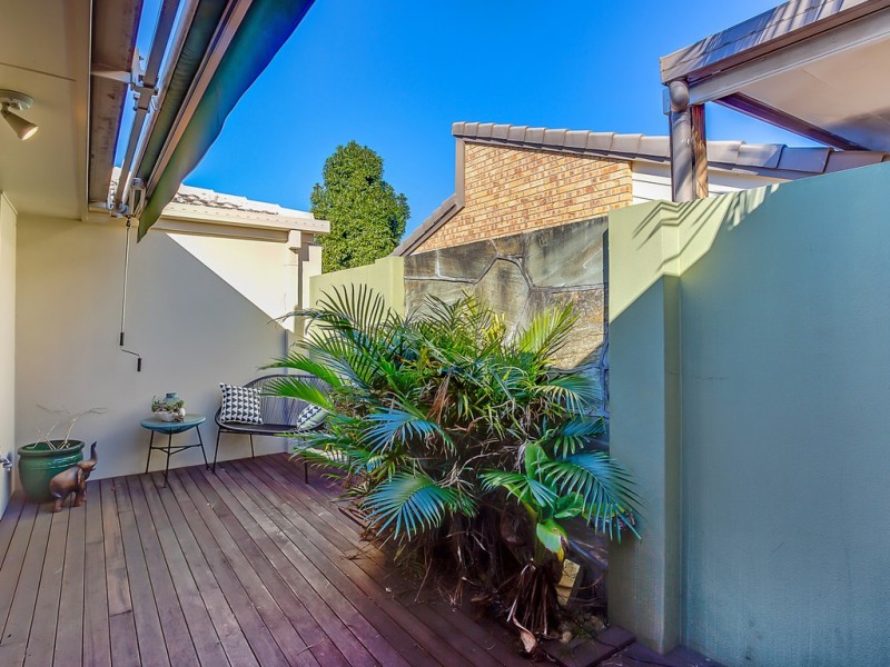 5 Prinia Place, Burleigh Waters QLD 4220