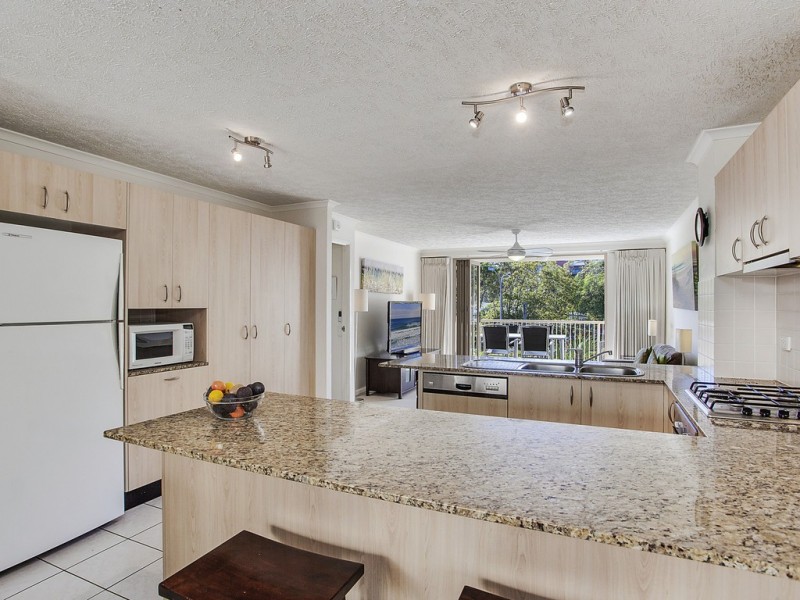 29/4 Park Avenue, Burleigh Heads QLD 4220