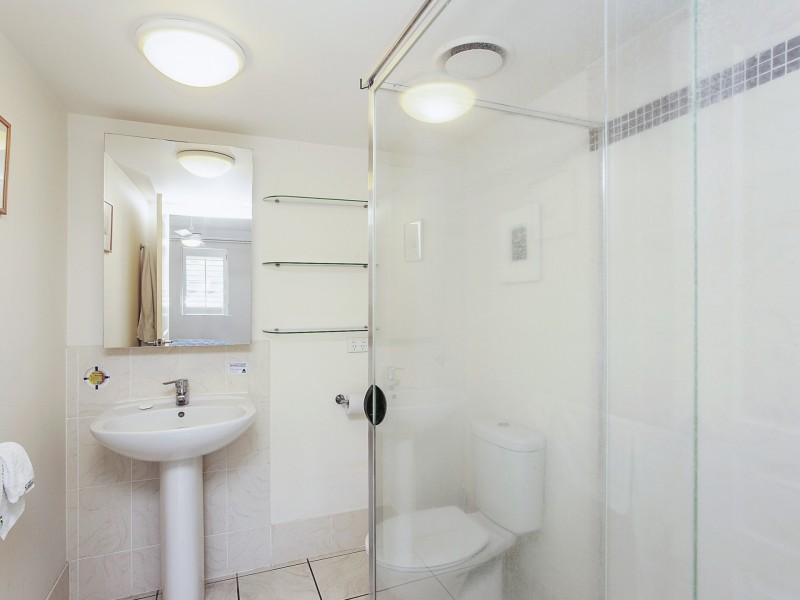 29/4 Park Avenue, Burleigh Heads QLD 4220