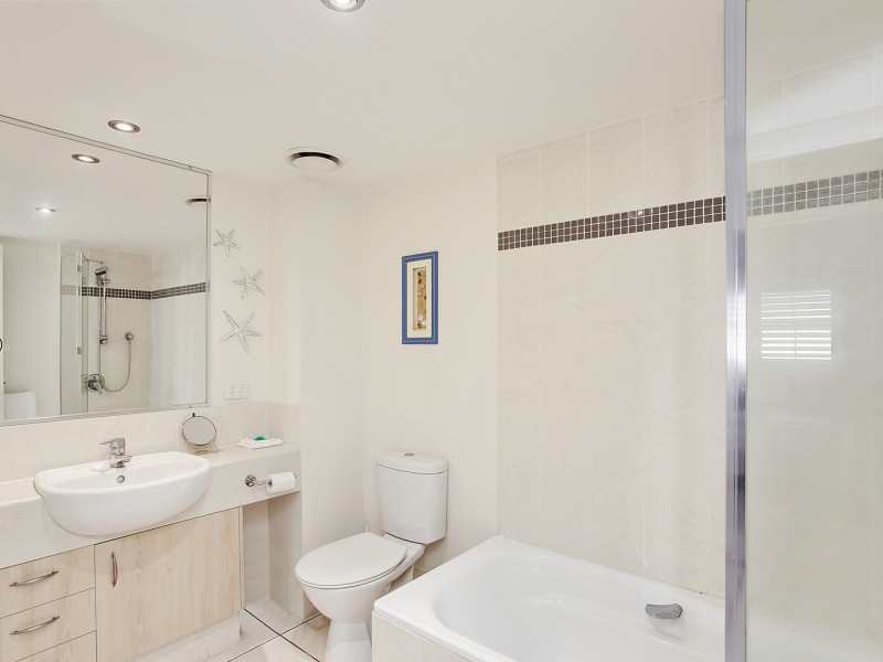 29/4 Park Avenue, Burleigh Heads QLD 4220