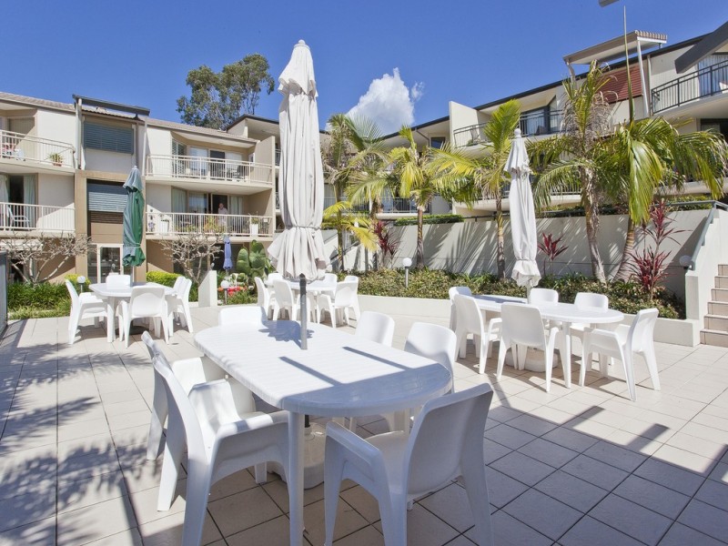 29/4 Park Avenue, Burleigh Heads QLD 4220