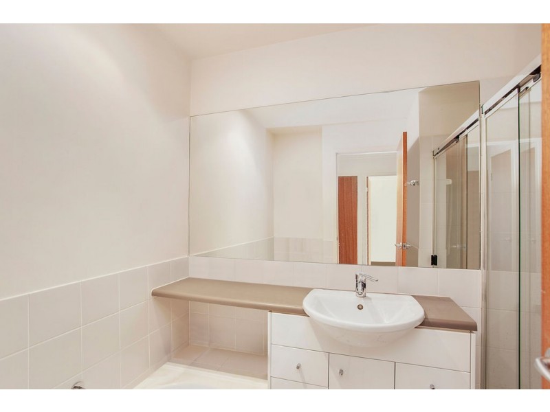 21 Riverwalk Avenue, Robina QLD 4226