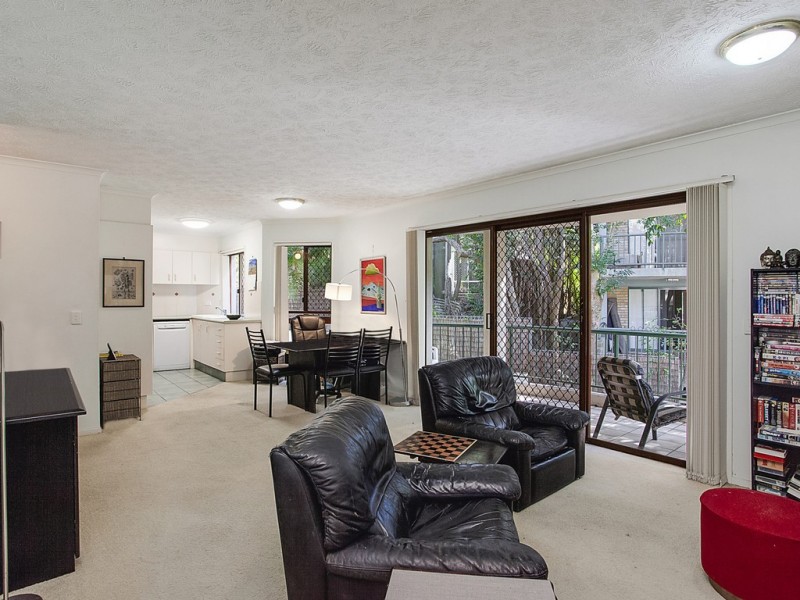 10/1 Burrabee Street, Burleigh Heads QLD 4220