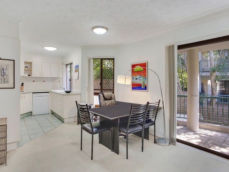 10/1 Burrabee Street, Burleigh Heads QLD 4220
