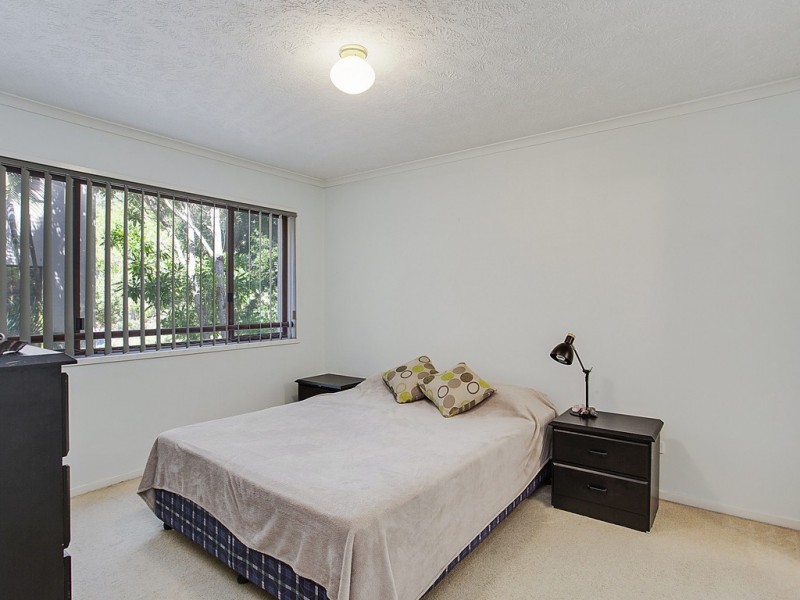 10/1 Burrabee Street, Burleigh Heads QLD 4220
