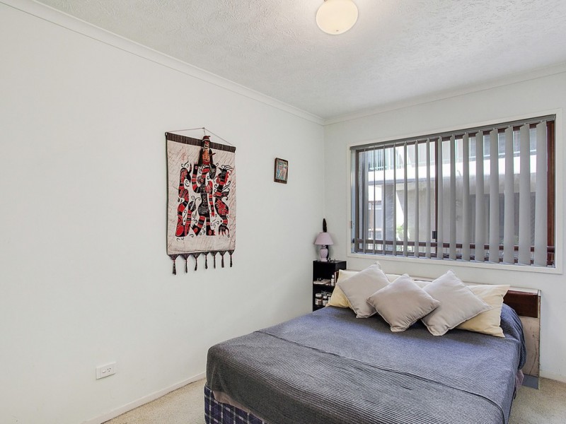 10/1 Burrabee Street, Burleigh Heads QLD 4220