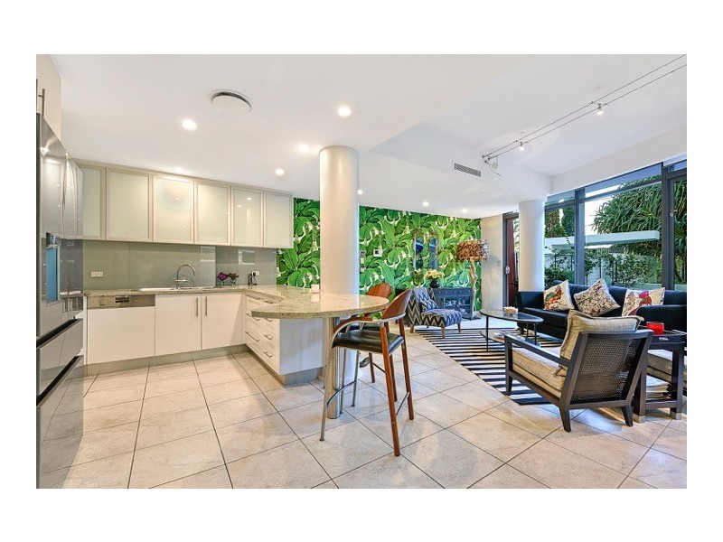 1/78 The Esplanade, Burleigh Heads QLD 4220
