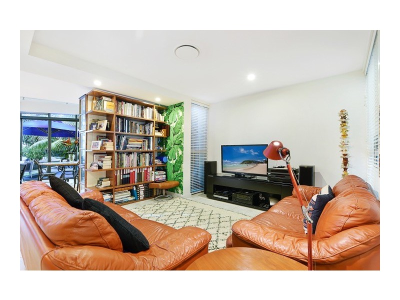 1/78 The Esplanade, Burleigh Heads QLD 4220
