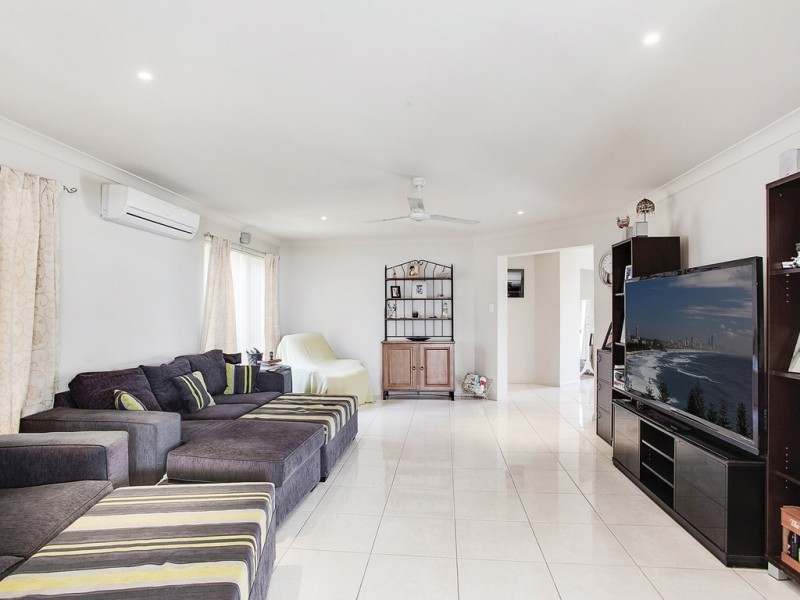 16 Barden Ridge Road, Reedy Creek QLD 4227