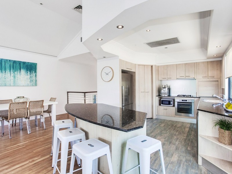 1427 Gold Coast Highway, Palm Beach QLD 4221