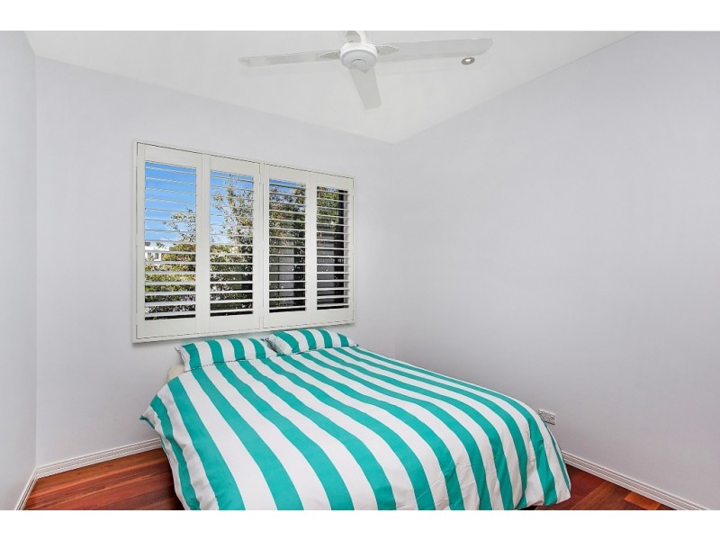 2/2 Cedar Court, Burleigh Heads QLD 4220