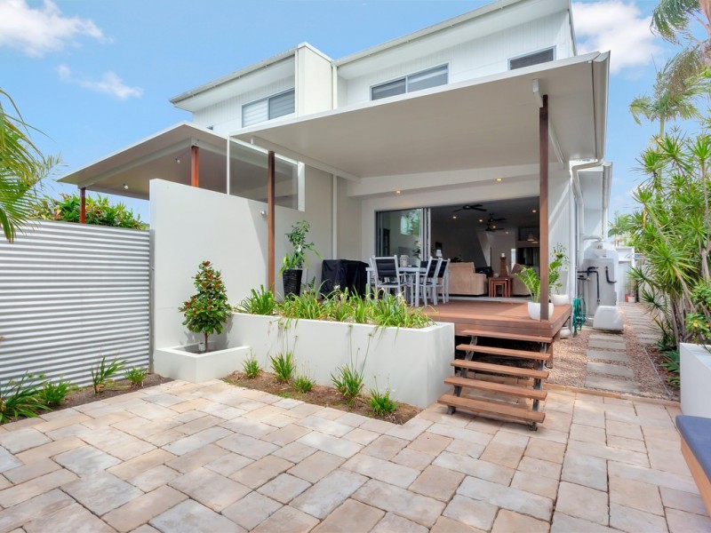 21B Kiers Road, Miami QLD 4220