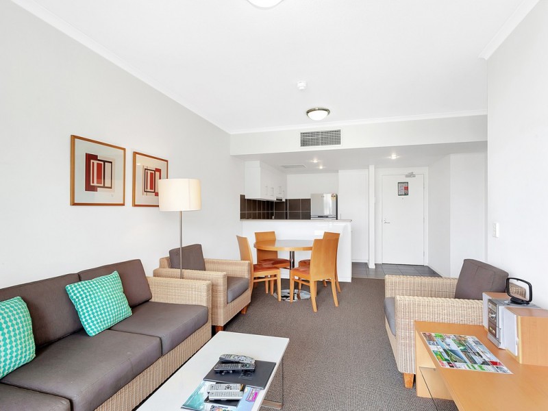 1134/1 Ocean Street, Burleigh Heads QLD 4220