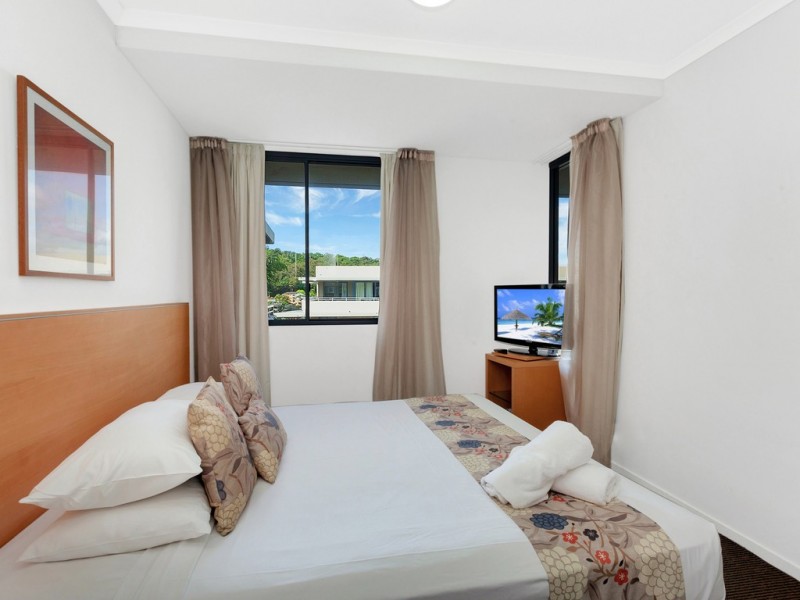 1134/1 Ocean Street, Burleigh Heads QLD 4220