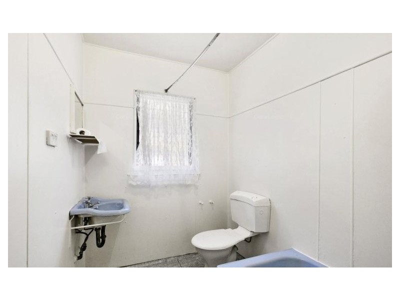 4 Haig Street, Coolangatta QLD 4225