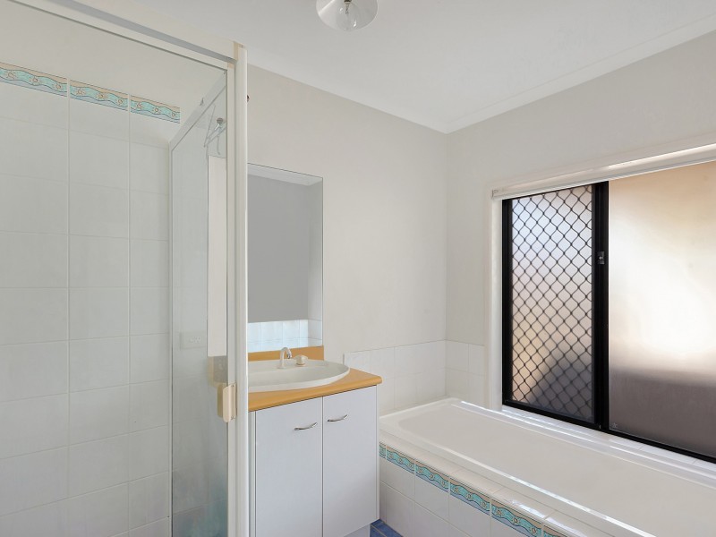 14 Sharscay Close, Burleigh Heads QLD 4220