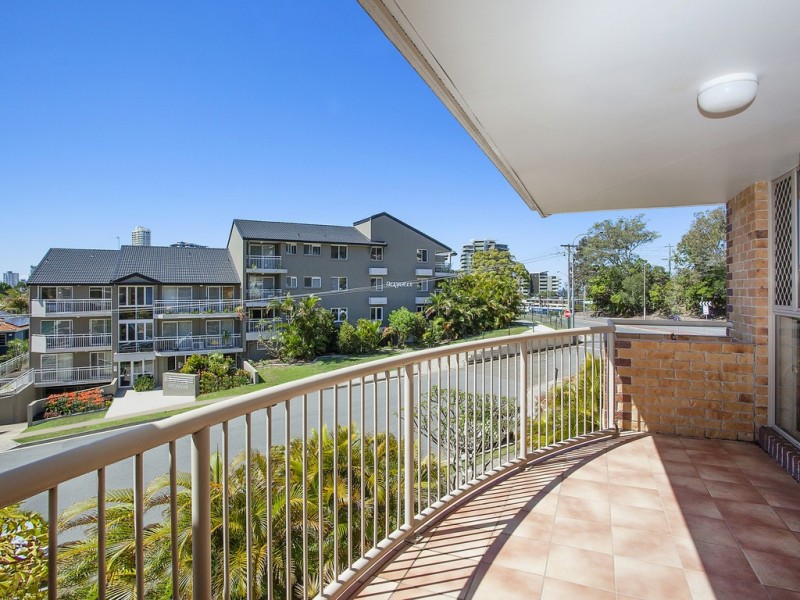 12/2 Stephens Street, Burleigh Heads QLD 4220
