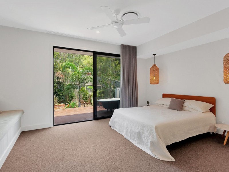 22 George Street East, Burleigh Heads QLD 4220