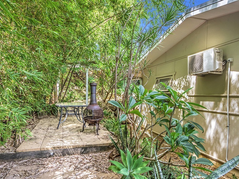 70 Hill Avenue, Burleigh Heads QLD 4220
