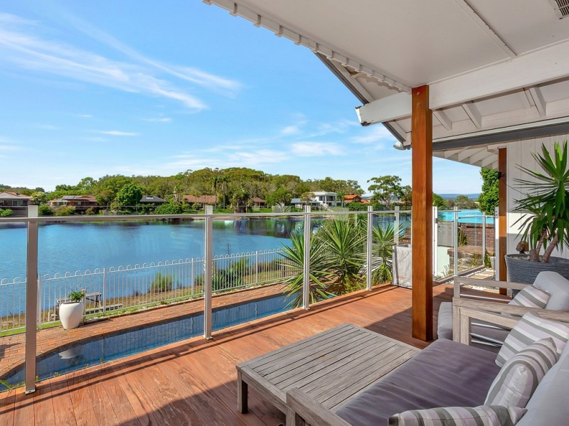 6 Penguin Parade, Burleigh Waters QLD 4220