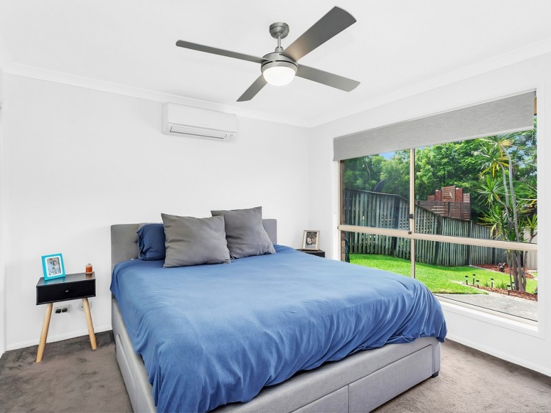 6 Saipan Way, Pacific Pines QLD 4211