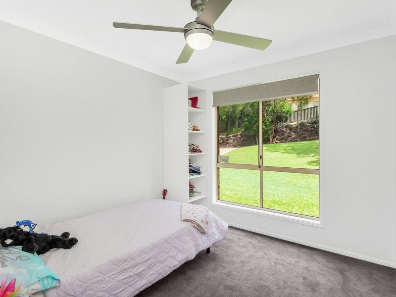 6 Saipan Way, Pacific Pines QLD 4211