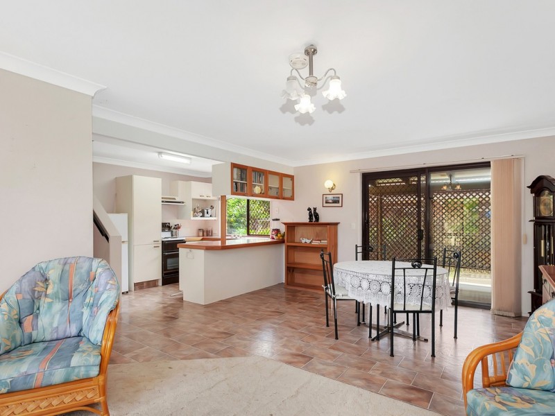 2/3 Cotinga Crescent, Burleigh Waters QLD 4220